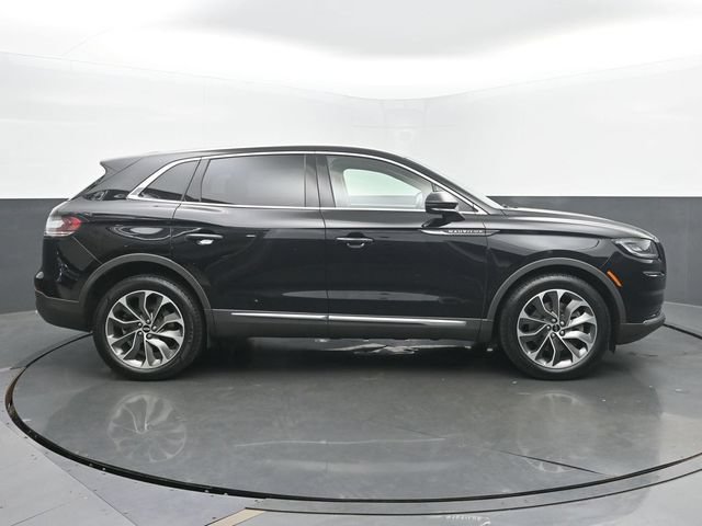 Used 2023 Lincoln Nautilus Reserve AWD/4WD image 6