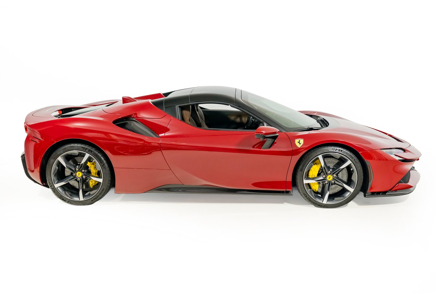 Used 2023 Ferrari SF90 Spider AWD/4WD image 10