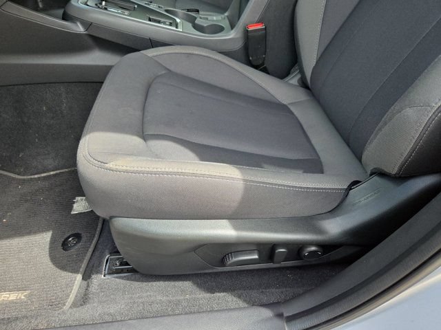 Used 2025 Subaru Crosstrek 2.5i Premium AWD/4WD image 14