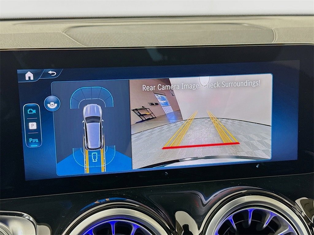 Used 2025 Mercedes-Benz GLB 250 4MATIC image 15