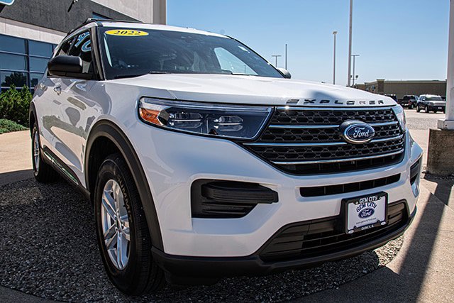 Used 2022 Ford Explorer XLT w/ Class IV Trailer Tow Package AWD/4WD image 7