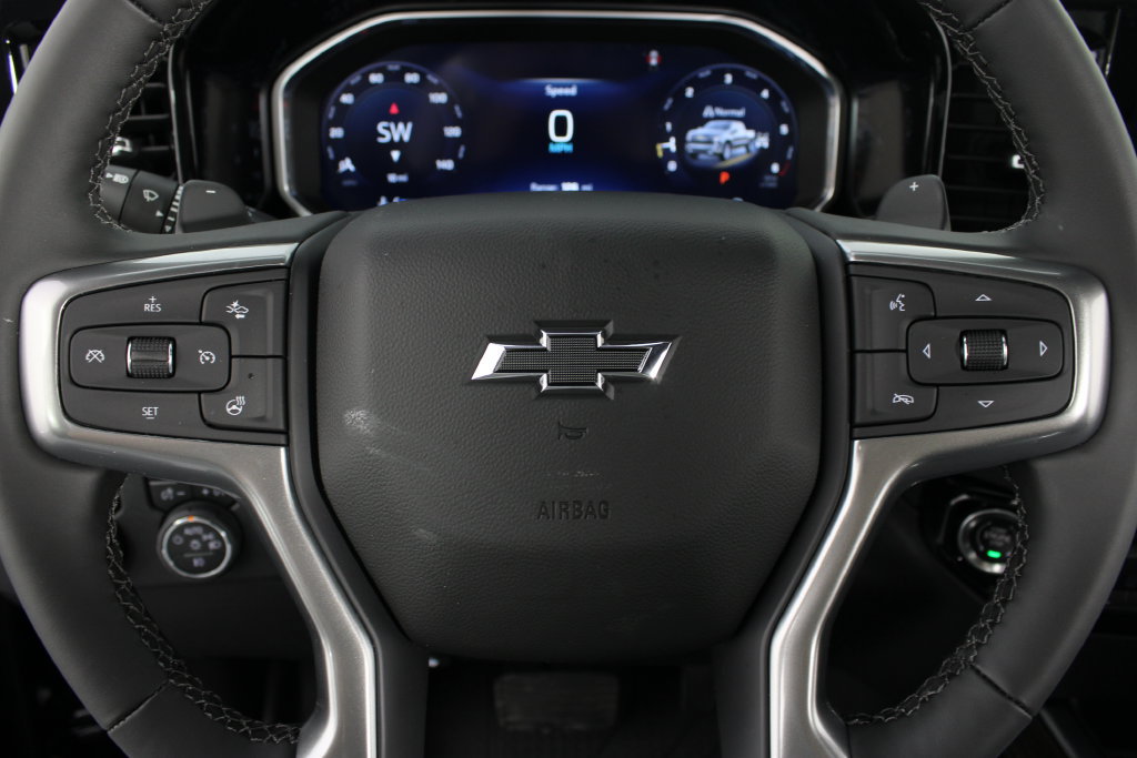 New 2026 Chevrolet Silverado 1500 RST w/ Redline Edition AWD/4WD image 12