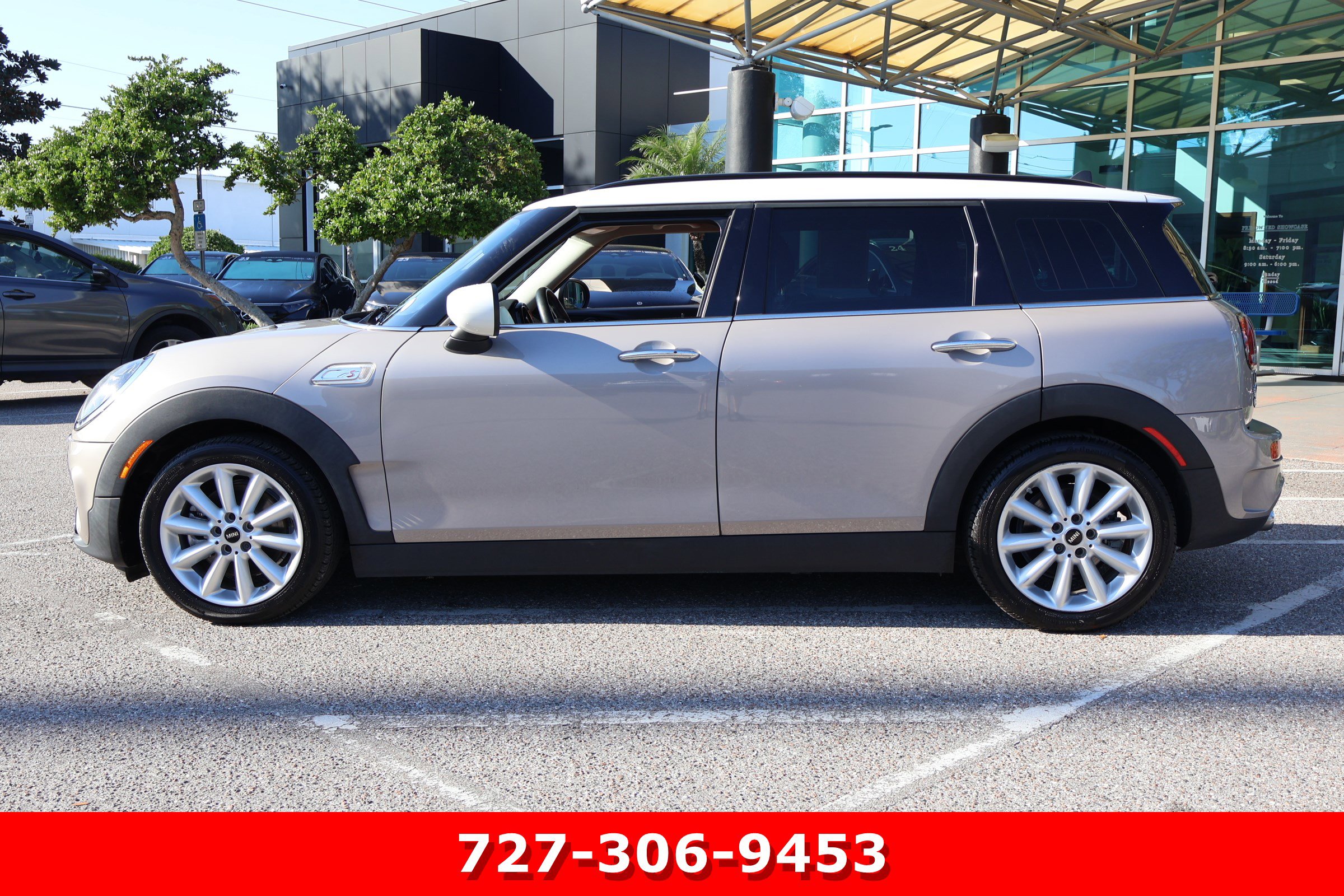 Used 2022 MINI Cooper Clubman S w/ Signature Upholstery Package image 6