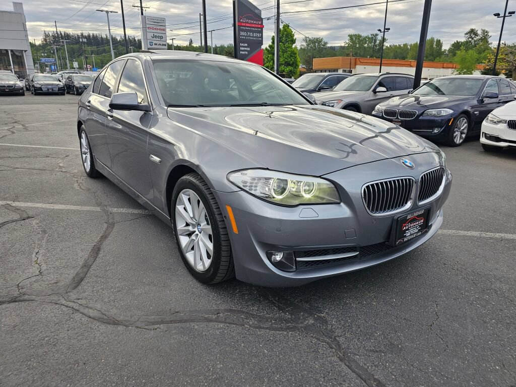Used 2013 BMW 528i xDrive Sedan AWD/4WD image 7