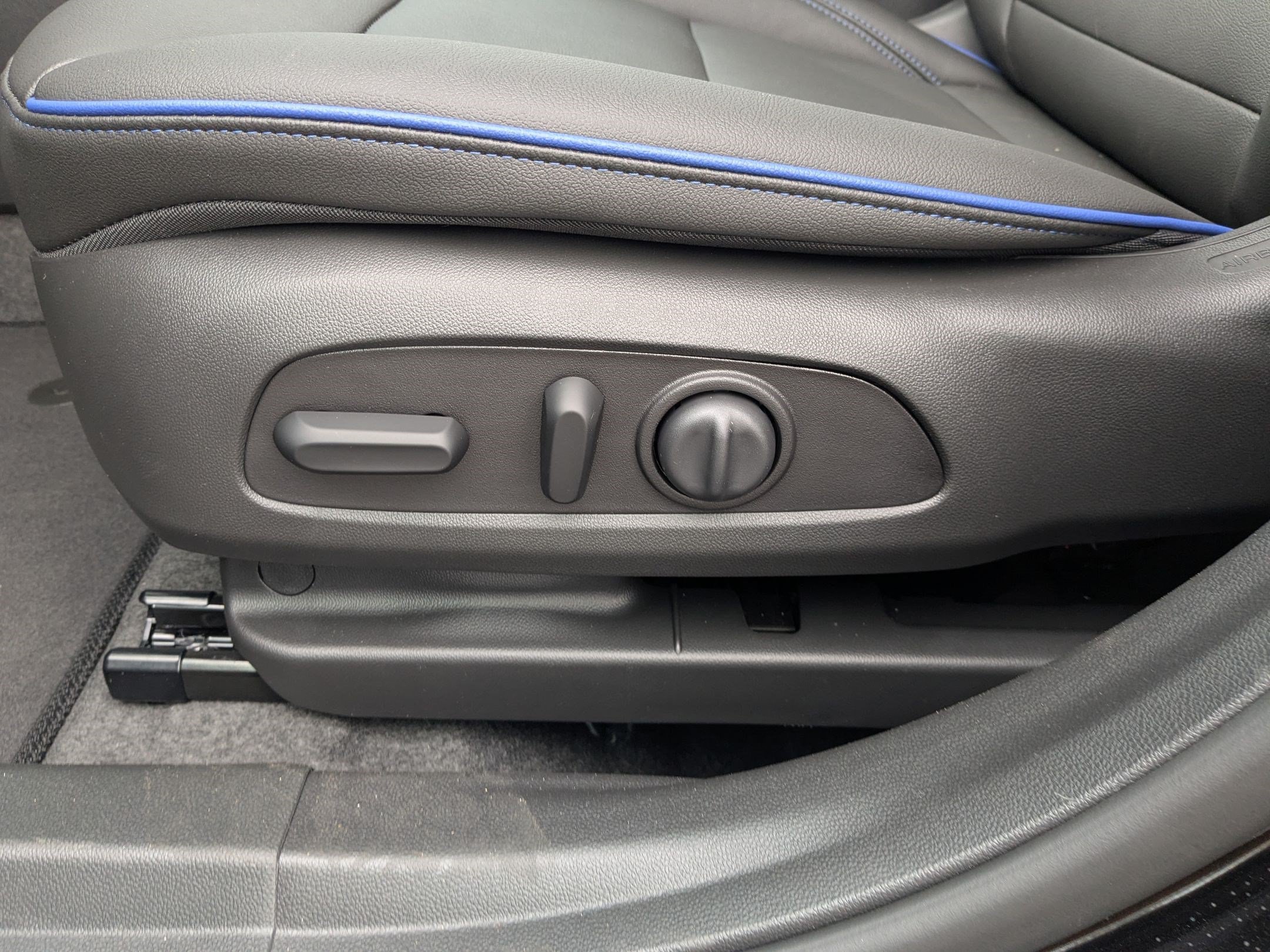 New 2026 Buick Envista Sport Touring w/ Convenience I Package FWD image 23