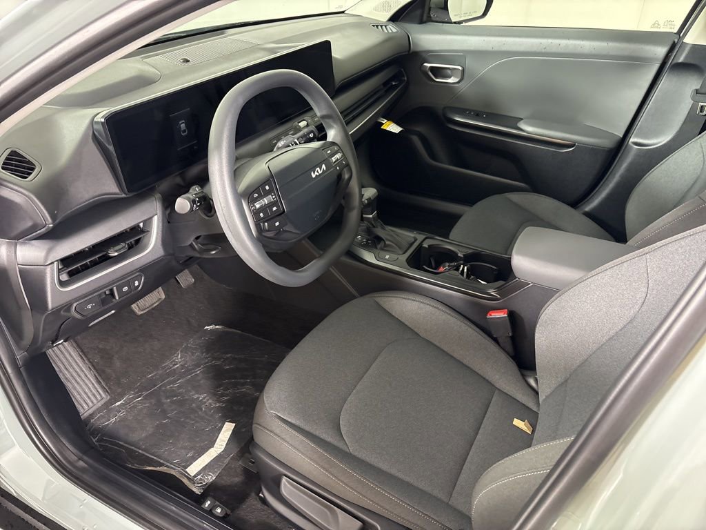 New 2026 Kia K4 LXS image 16