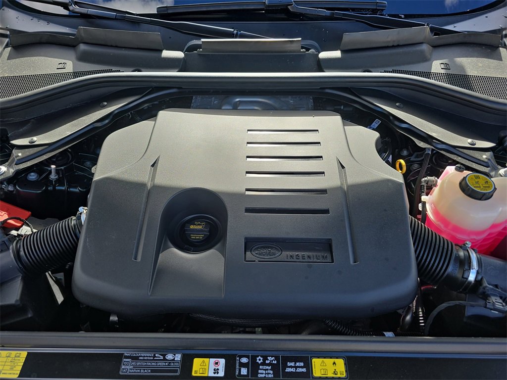 New 2026 Land Rover Range Rover SE image 32