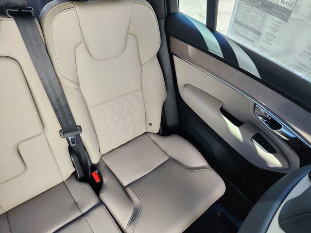 New 2026 Volvo XC90 T8 Plus w/ Protection Package AWD/4WD image 15