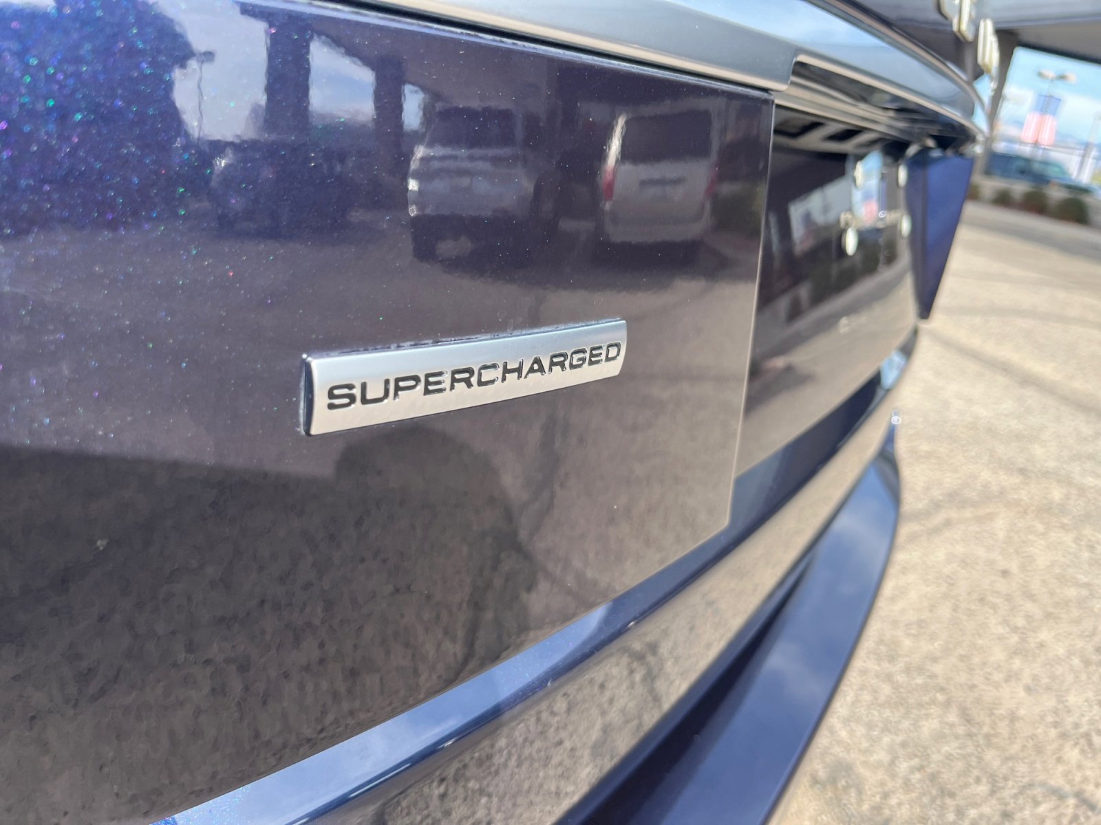 Used 2018 Land Rover Range Rover Long Wheelbase Supercharged image 24