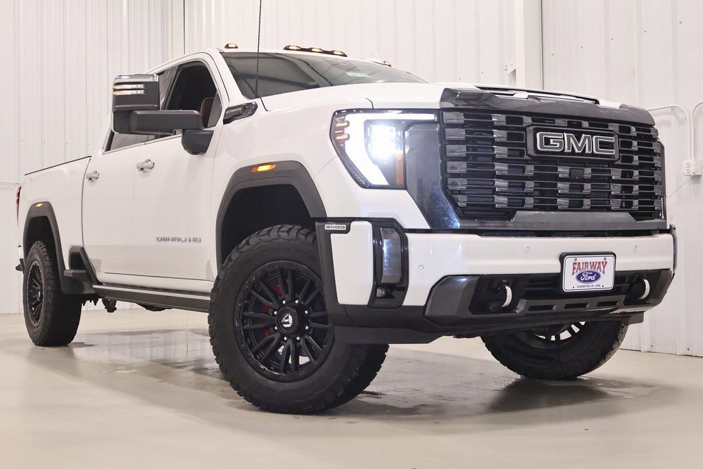 Used 2024 GMC Sierra 3500 Denali Ultimate image 46