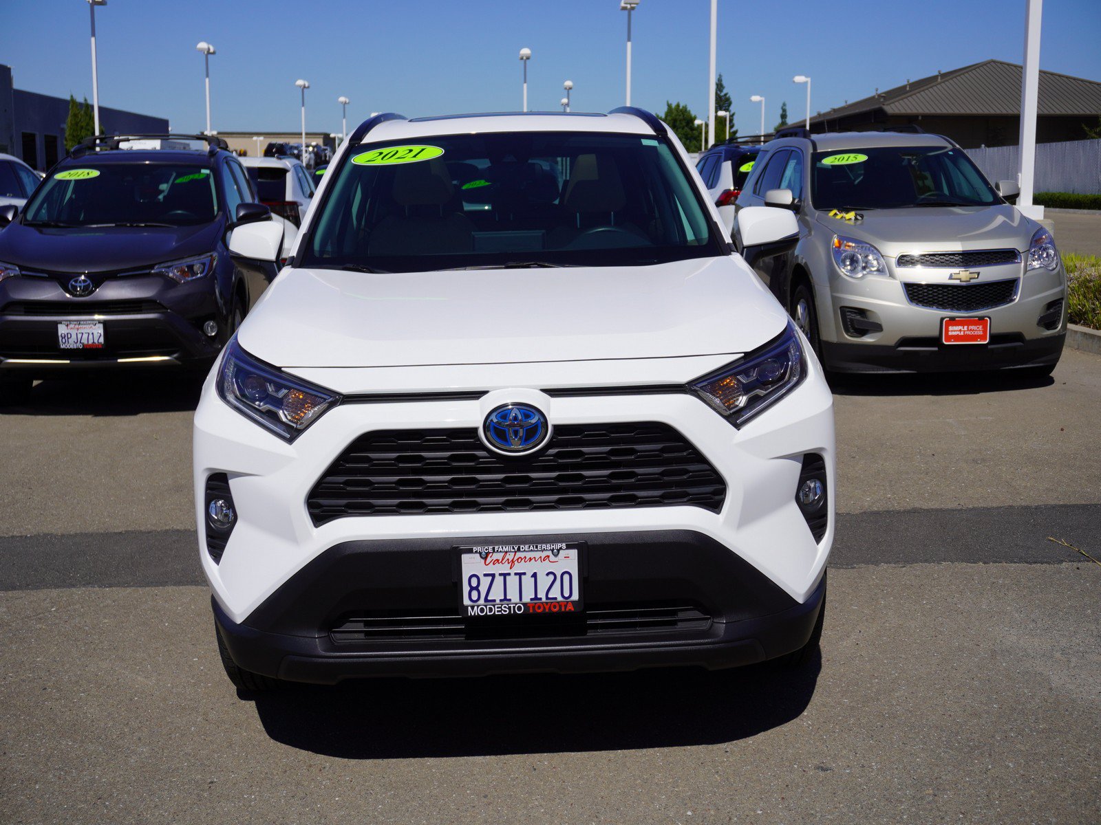 Used 2021 Toyota RAV4 XLE w/ Convenience Package AWD/4WD image 7