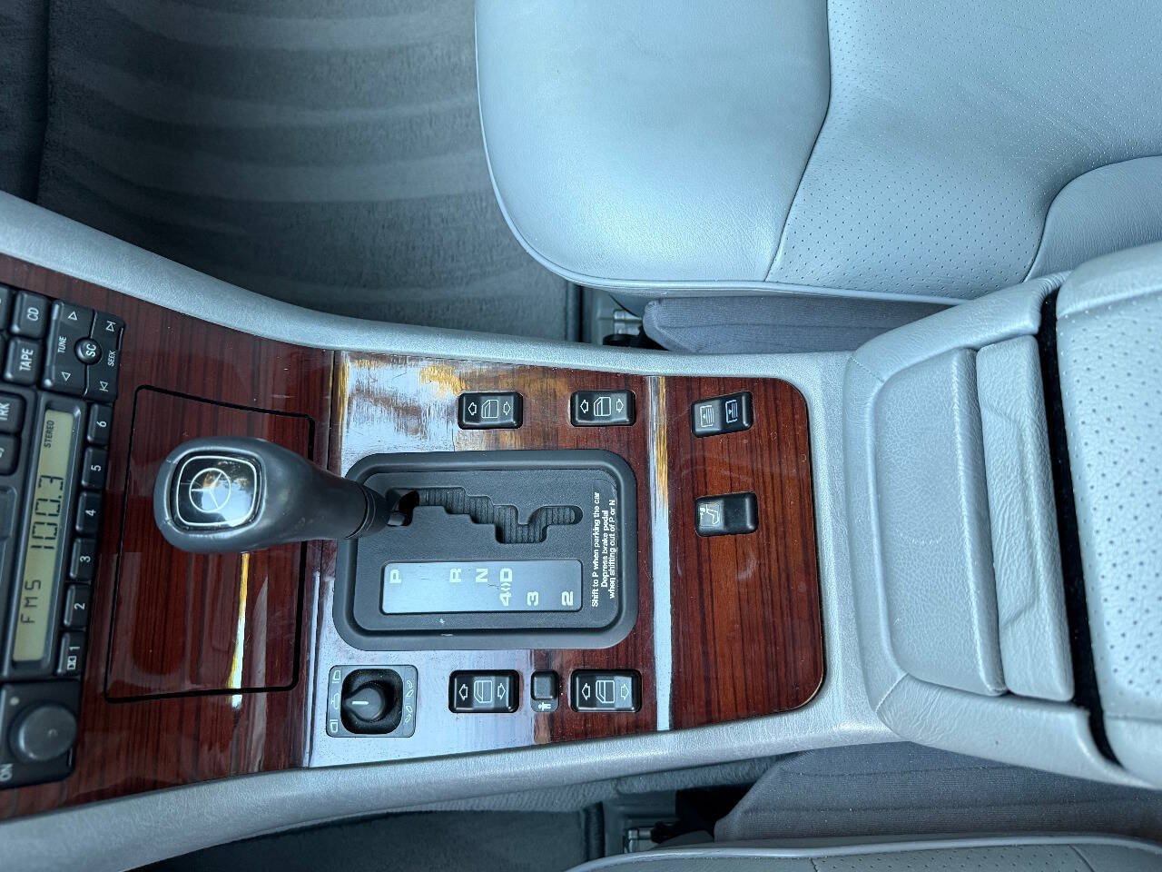 Used 1995 Mercedes-Benz S 320 image 32