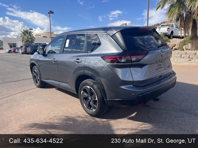 Used 2024 Nissan Rogue SV