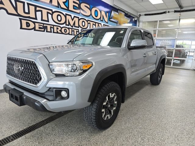 Used 2018 Toyota Tacoma TRD Off-Road AWD/4WD image 1