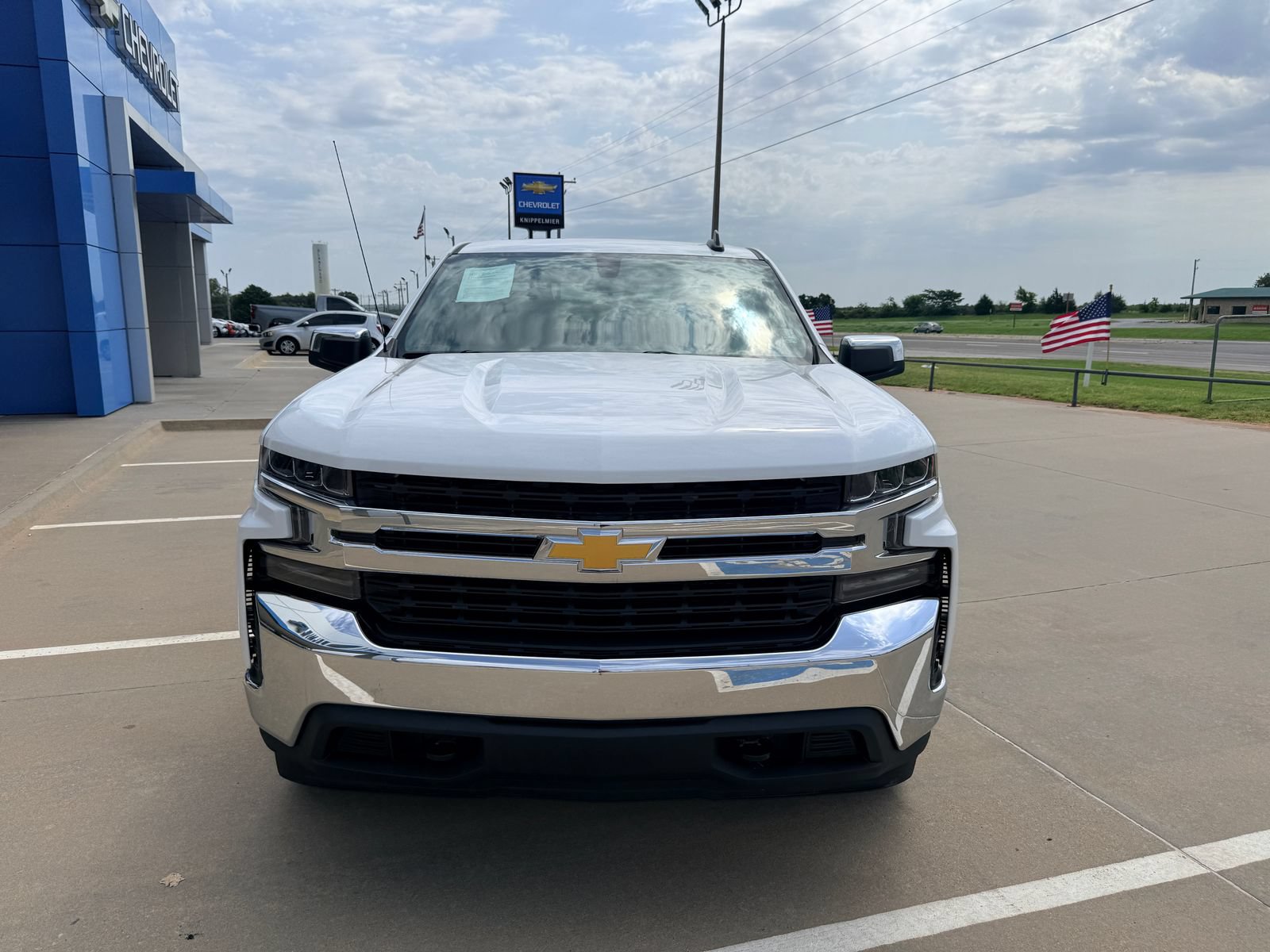 Used 2020 Chevrolet Silverado 1500 LT w/ Texas Edition AWD/4WD image 3