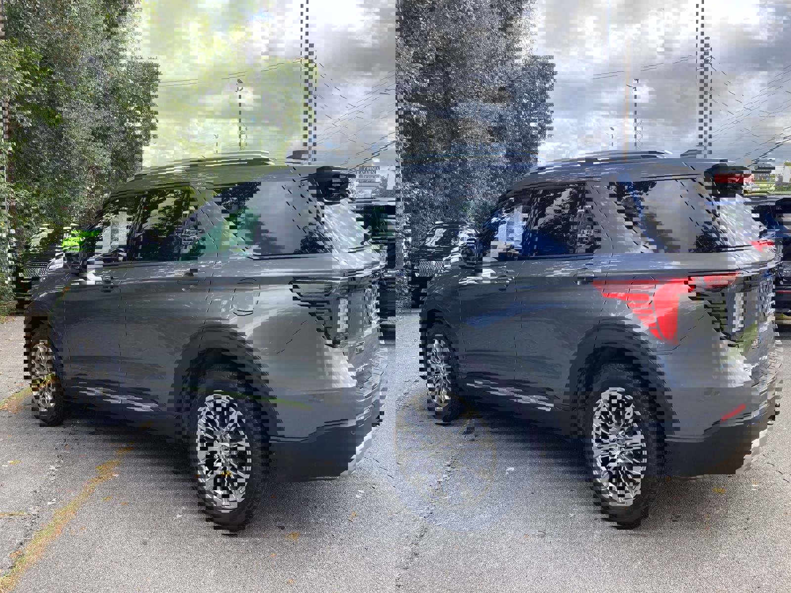 Used 2025 Ford Explorer Platinum image 7