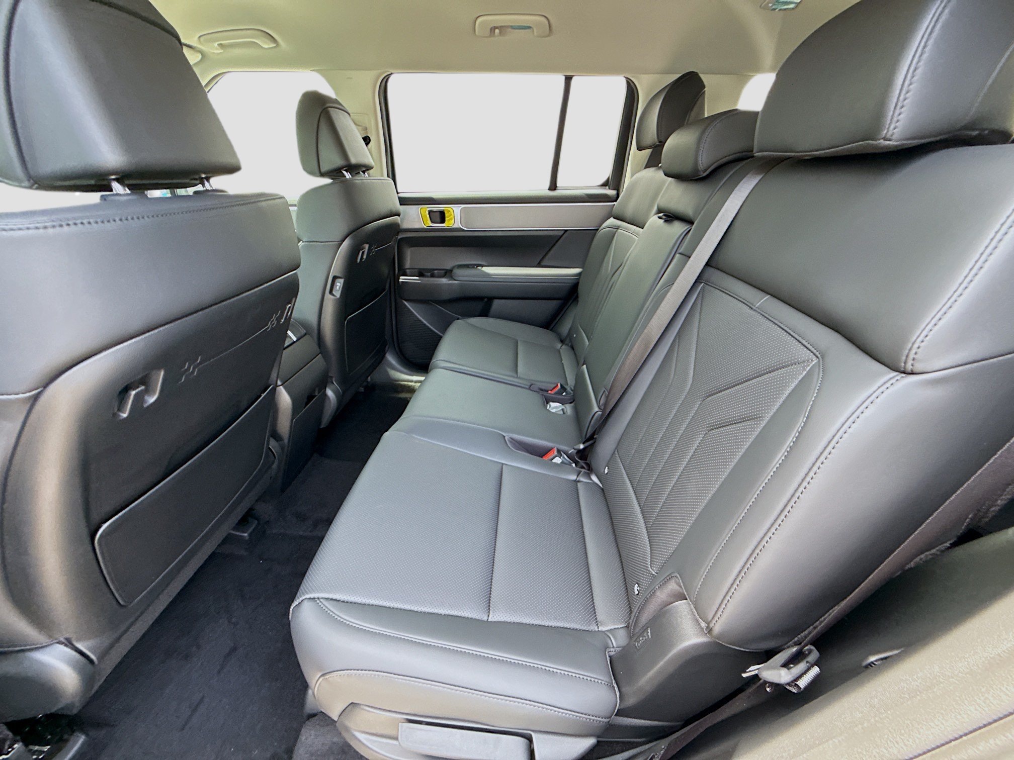 New 2026 Hyundai Santa Fe SEL w/ Tow & Go Package FWD image 17