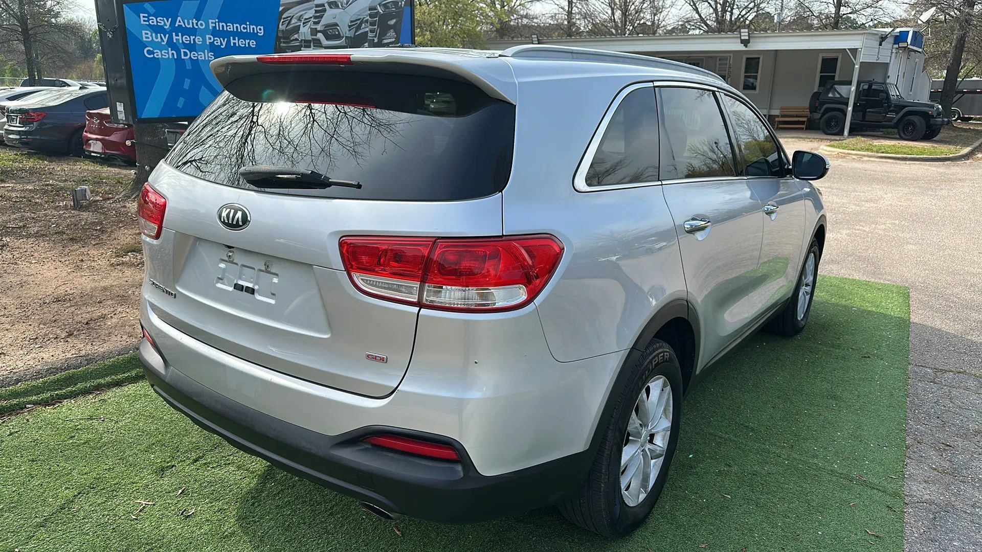 Used 2016 Kia Sorento FWD image 8
