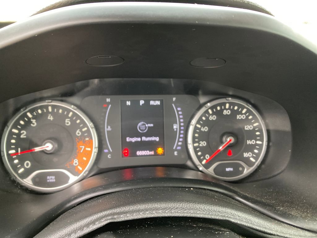 Used 2018 Jeep Renegade Sport w/ Power & Air Group image 19