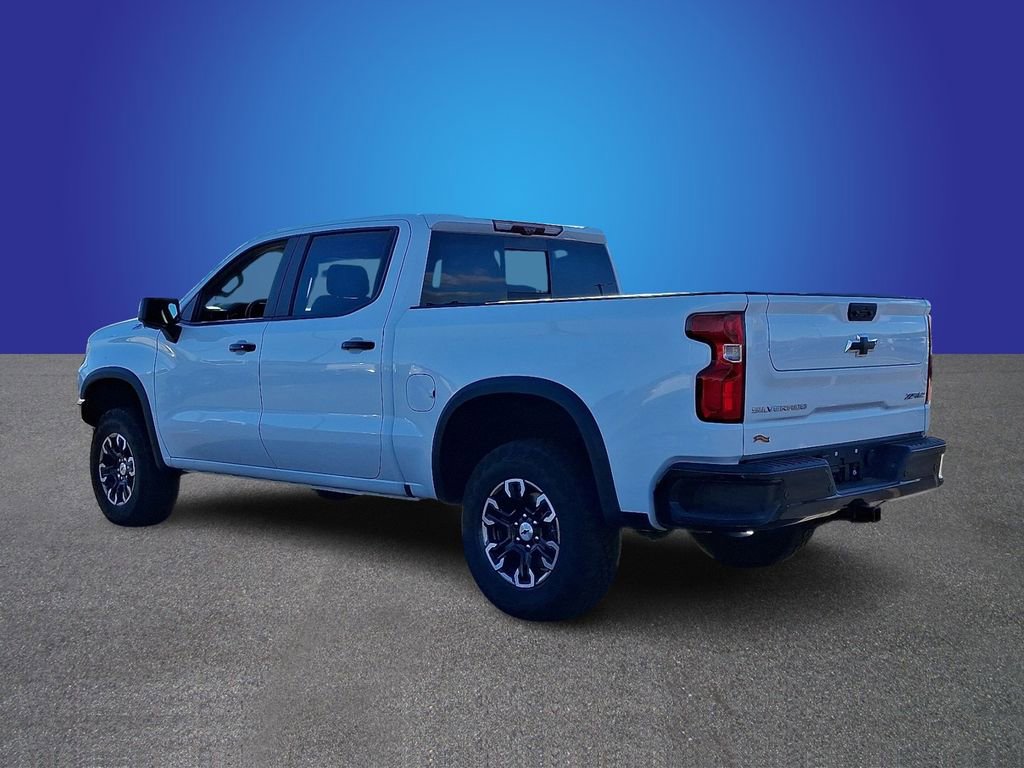 Used 2023 Chevrolet Silverado 1500 ZR2 w/ Technology Package image 4