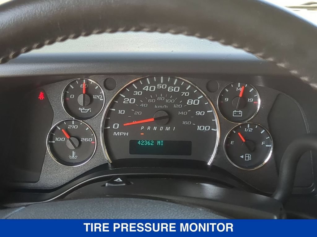 Used 2023 Chevrolet Express 3500 w/ Power Convenience Package RWD image 12