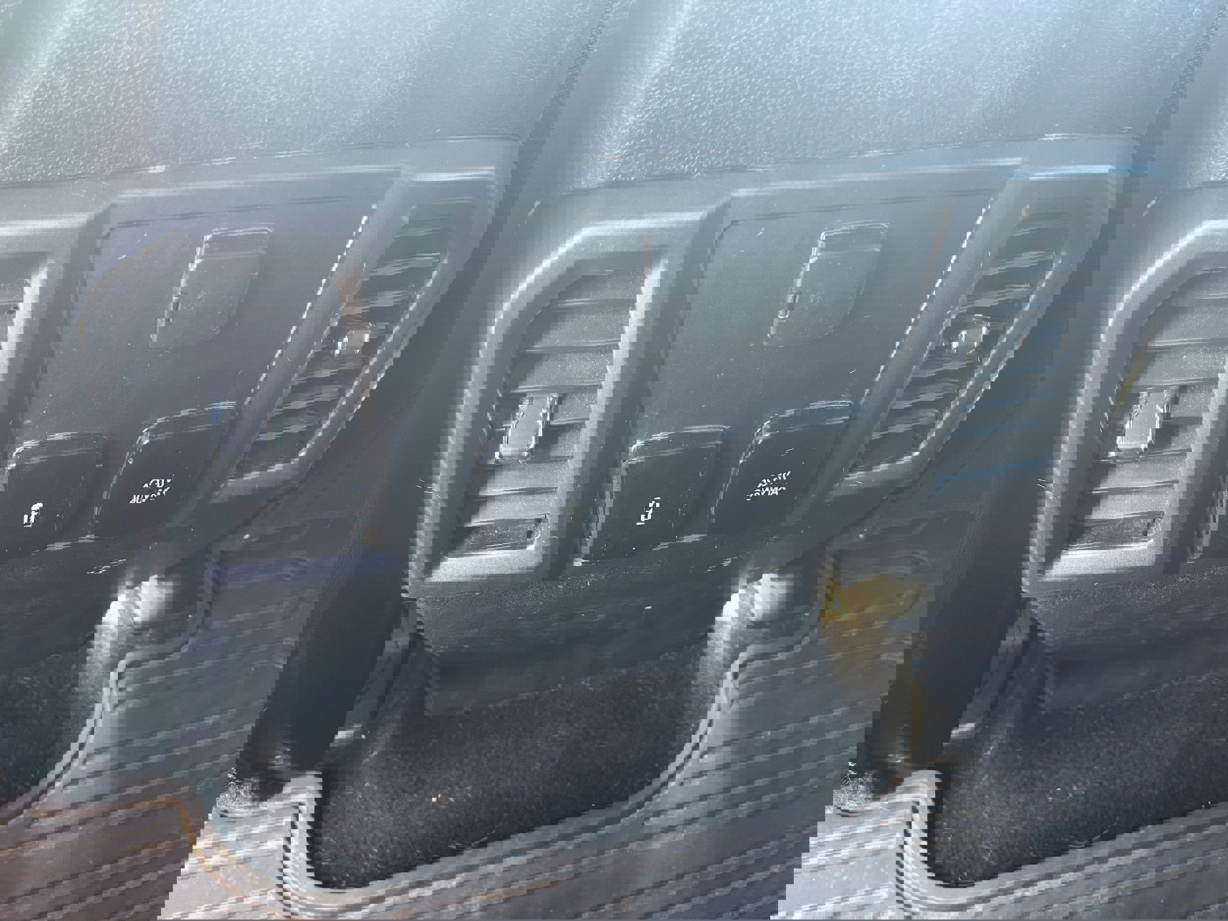 Used 2017 Ford F150 XLT w/ Equipment Group 302A Luxury AWD/4WD image 12