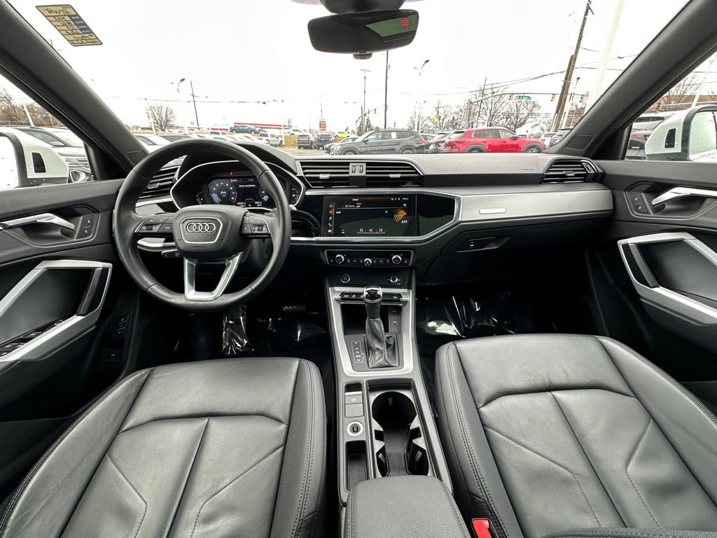 Used 2023 Audi Q3 2.0T Premium image 21