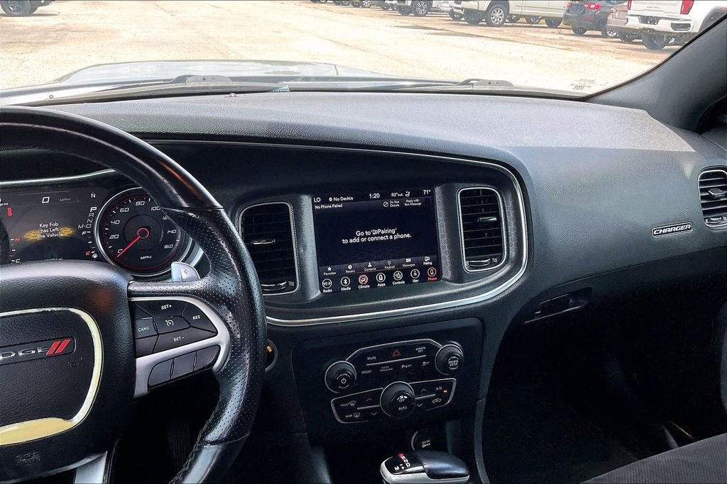 Used 2018 Dodge Charger R/T w/ Plus Group RWD image 9