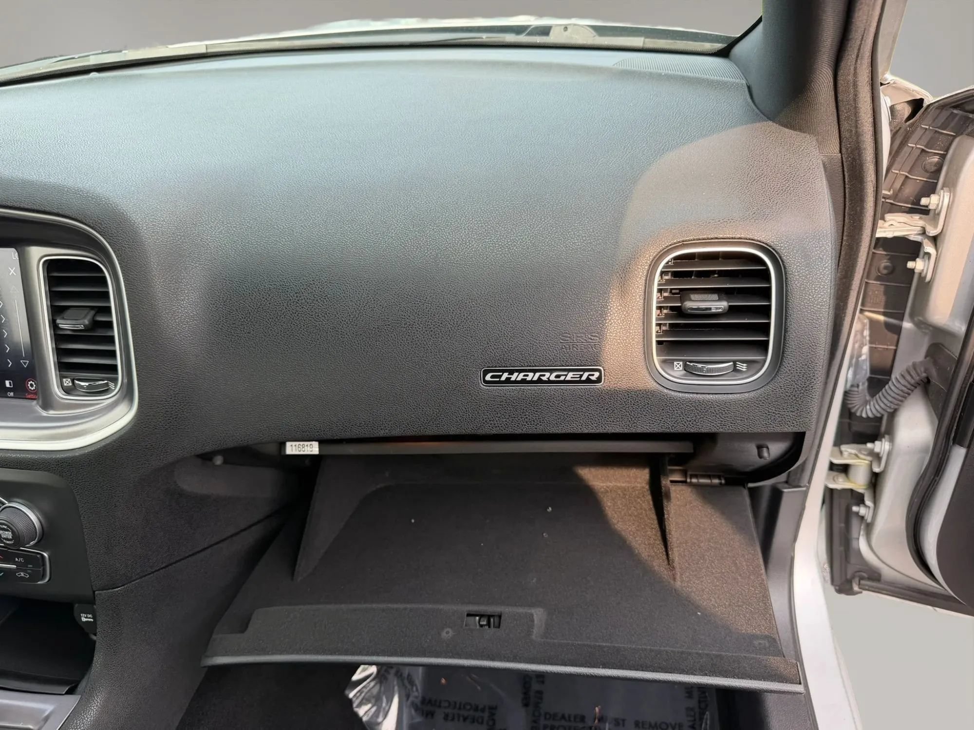 Used 2019 Dodge Charger SXT AWD/4WD image 46