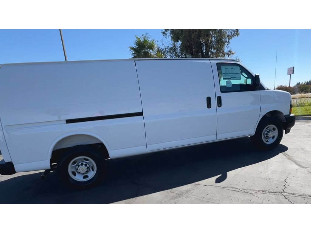 New 2026 Chevrolet Express 2500 Extended w/ Driver Convenience Package RWD image 2