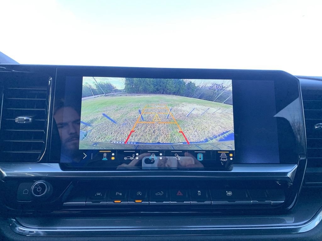 Used 2023 Chevrolet Silverado 1500 High Country w/ Technology Package image 23