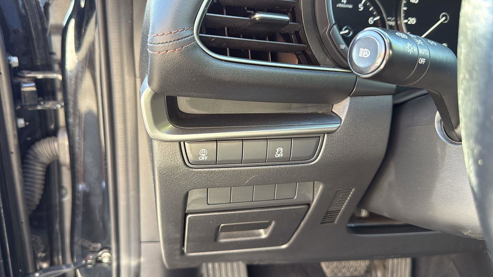 Used 2021 MAZDA MAZDA3 s image 8