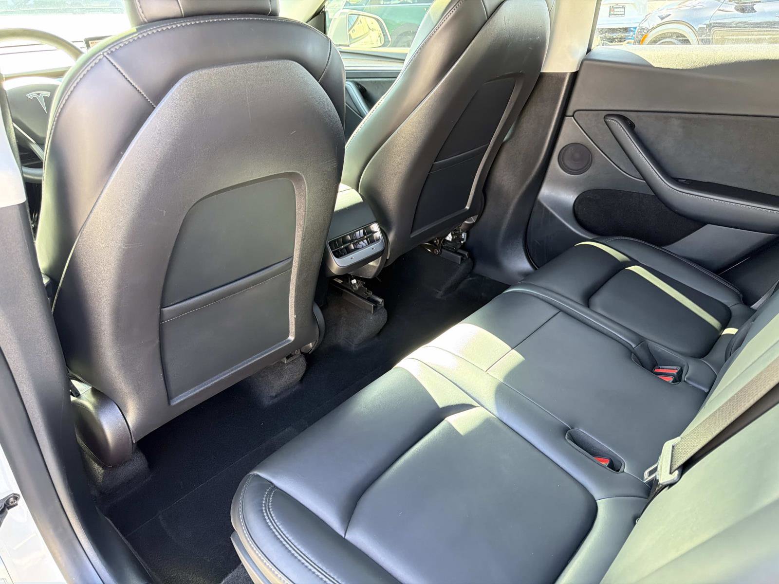 Used 2023 Tesla Model Y Long Range AWD/4WD image 10