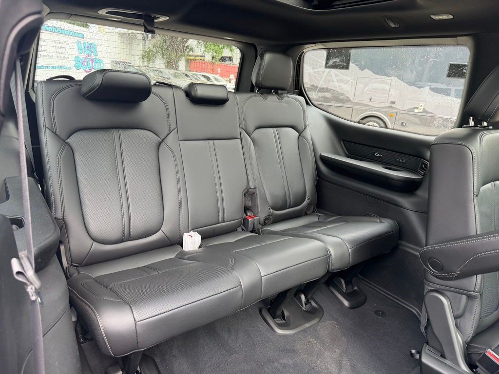 New 2026 Jeep Grand Wagoneer 4WD w/ Premium Group I image 37