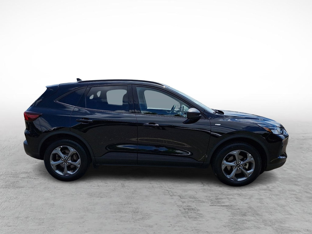 Used 2025 Ford Escape ST-Line AWD/4WD image 6