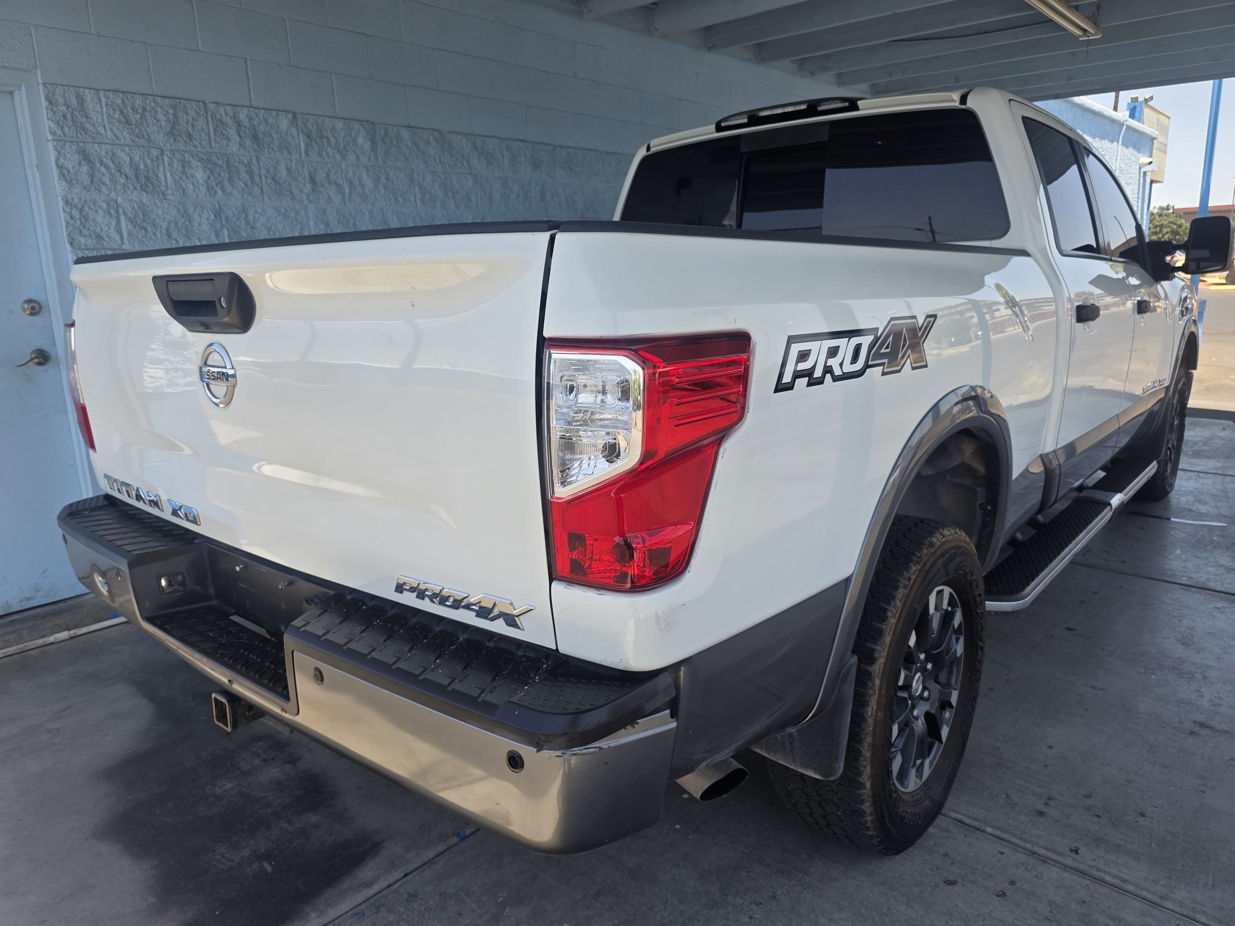 Used 2019 Nissan Titan PRO-4X w/ Pro-4x Utility Package AWD/4WD image 3
