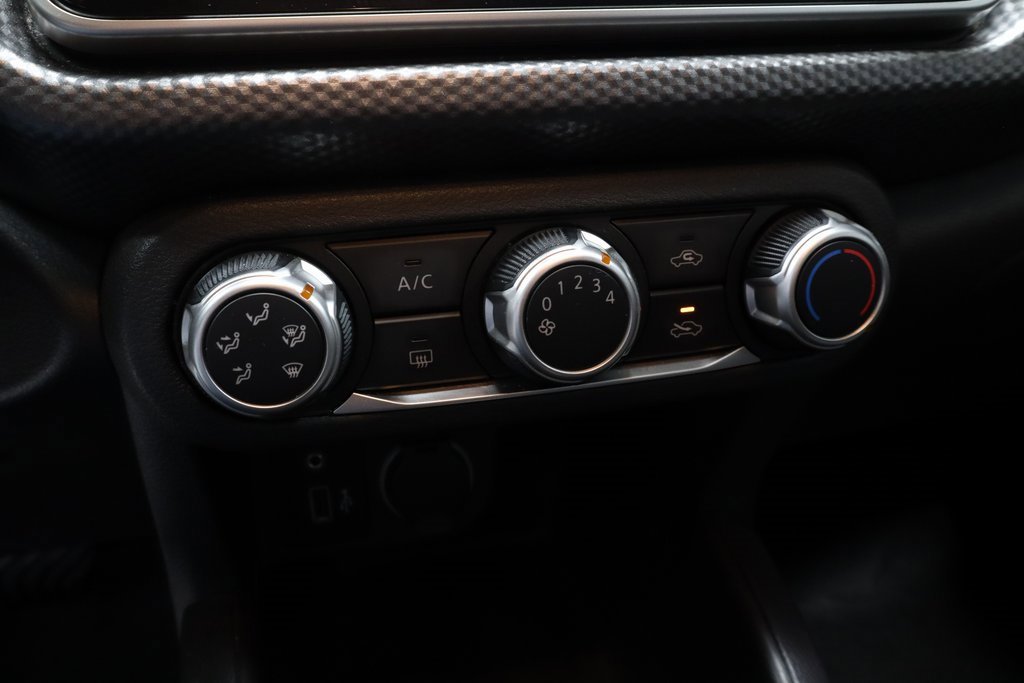 Used 2020 Nissan Kicks S image 33