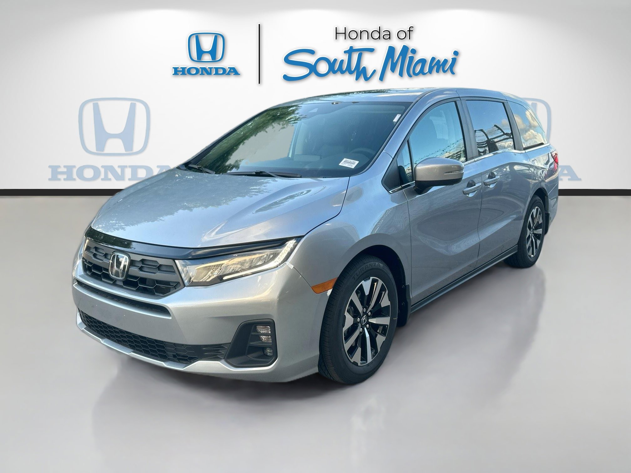 New 2026 Honda Odyssey EX-L image 3