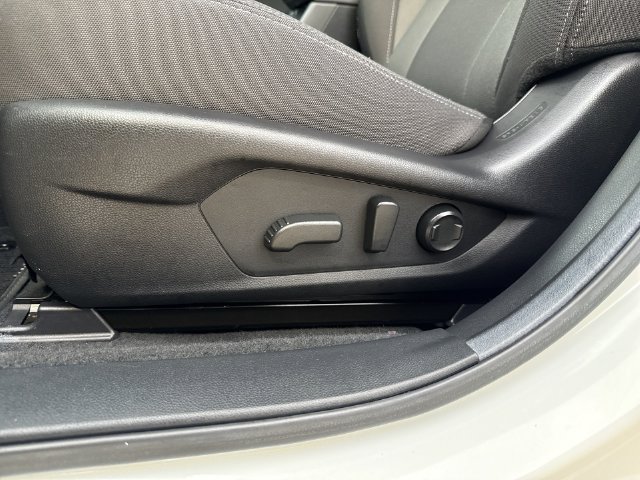 Certified 2026 Subaru Crosstrek 2.5i Premium AWD/4WD image 19