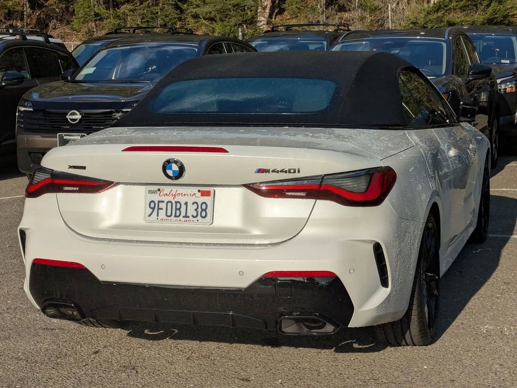 Used 2023 BMW 440i xDrive Convertible w/ Premium Package image 5