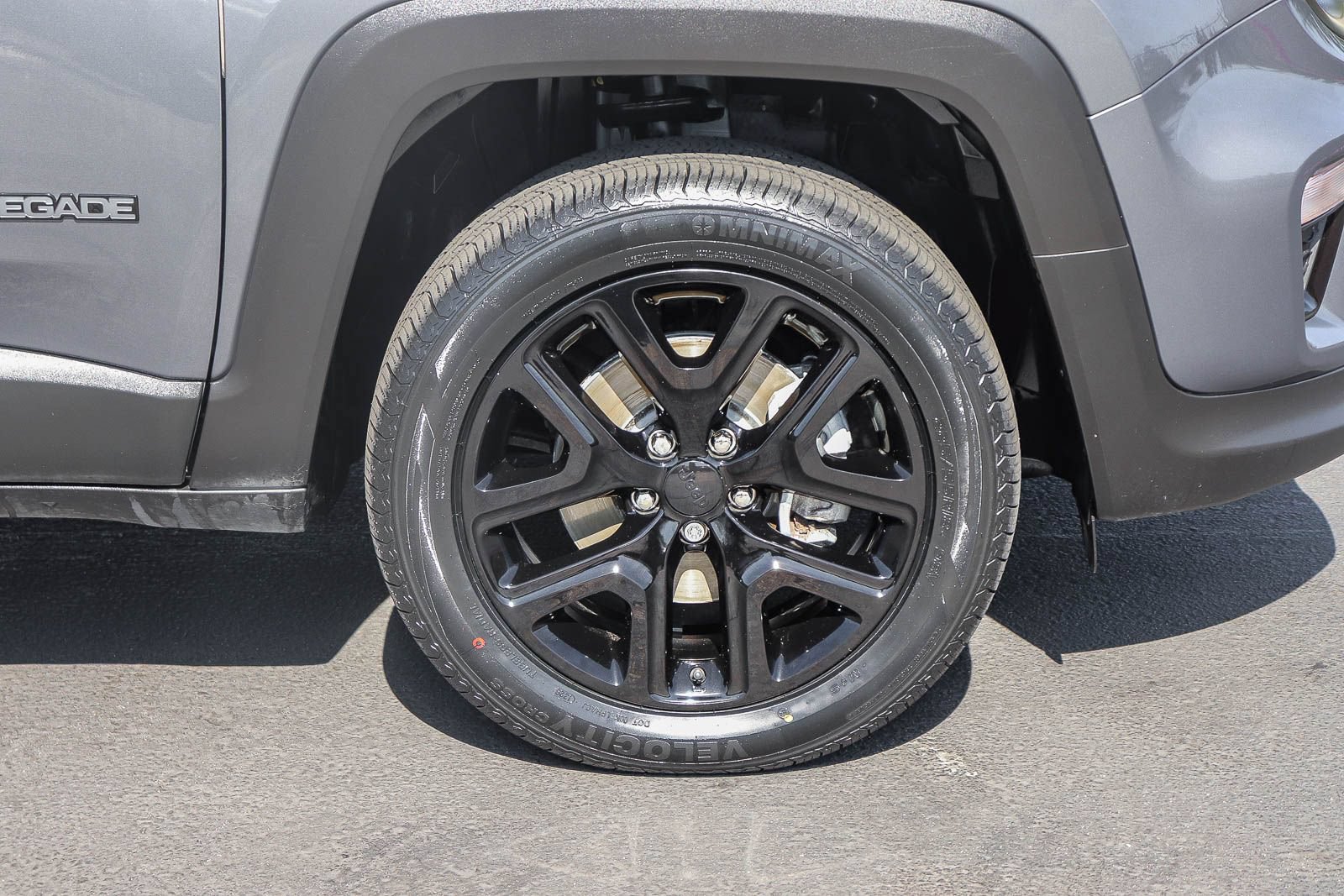 Used 2022 Jeep Renegade Altitude AWD/4WD image 11