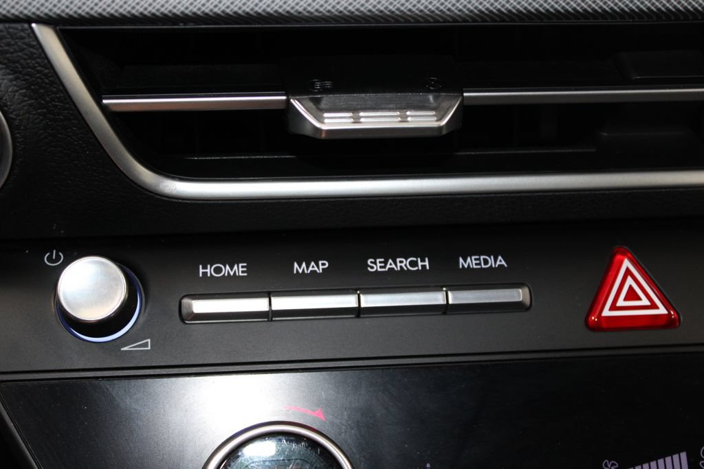 Used 2025 Hyundai Sonata SEL FWD image 43