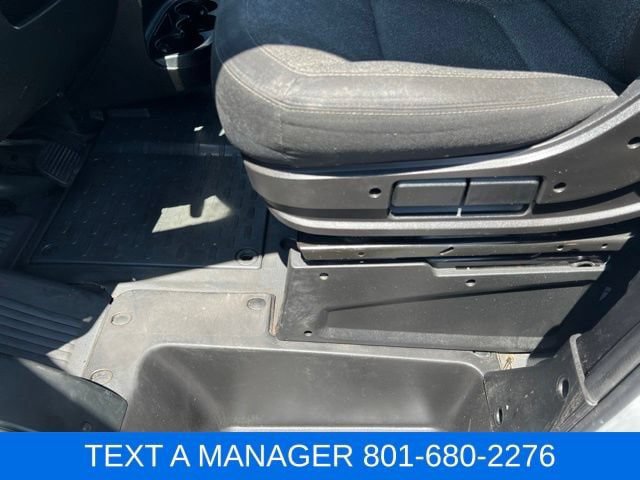 Used 2023 RAM ProMaster 2500 w/ Driver Convenience Group FWD image 18