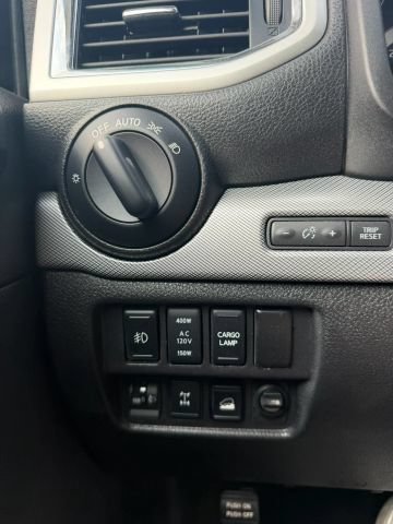 Used 2017 Nissan Titan PRO-4X w/ Pro-4x Convenience Package AWD/4WD image 21