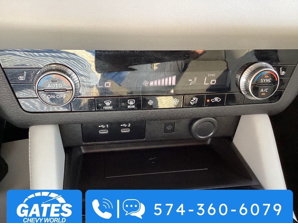 Used 2025 Mitsubishi Outlander SE image 20