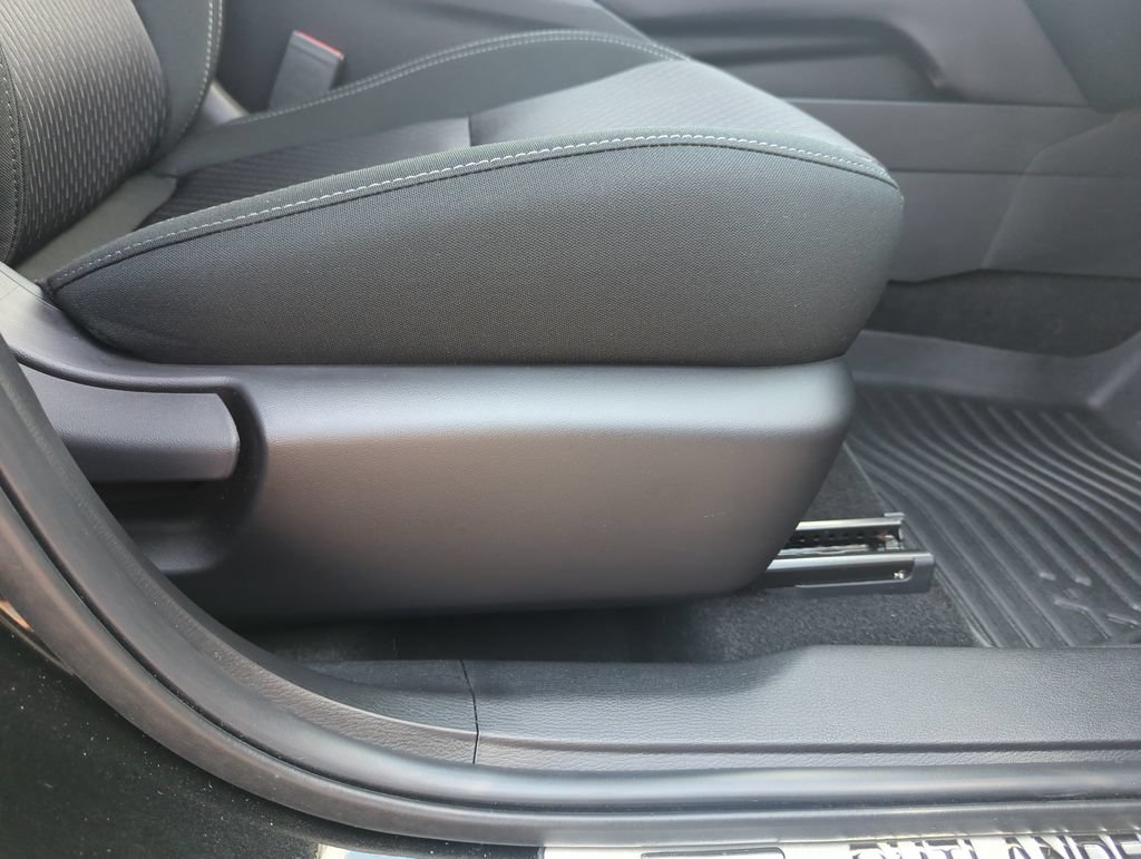 Used 2024 Mitsubishi Outlander ES AWD/4WD image 37