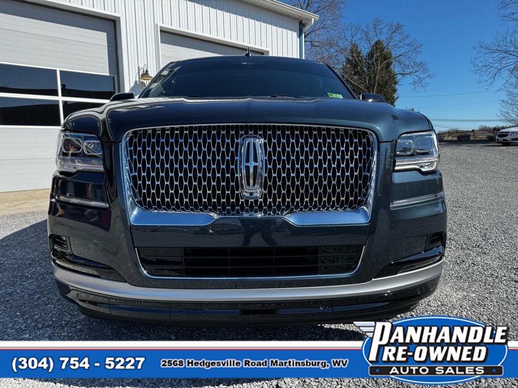 Used 2024 Lincoln Navigator L Reserve AWD/4WD image 2