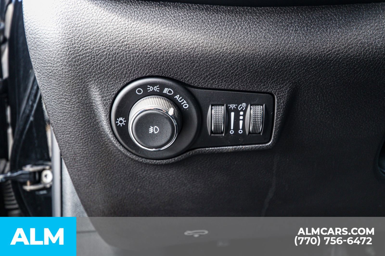 Used 2024 Jeep Compass Trailhawk image 38