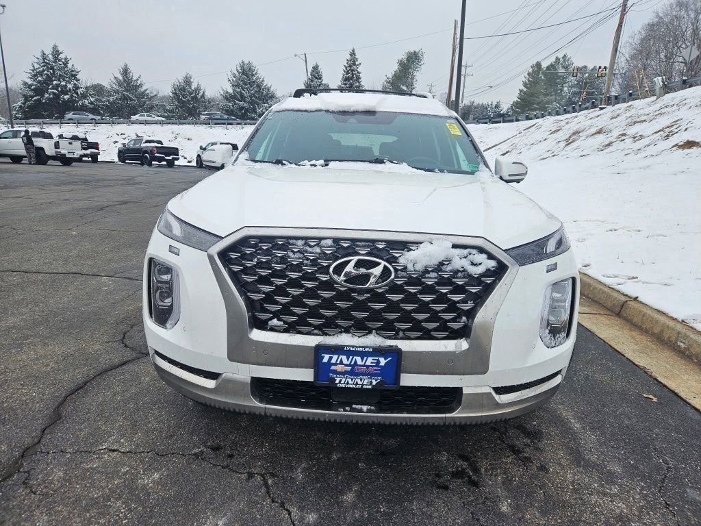 Used 2022 Hyundai Palisade Calligraphy w/ Winter Package image 2