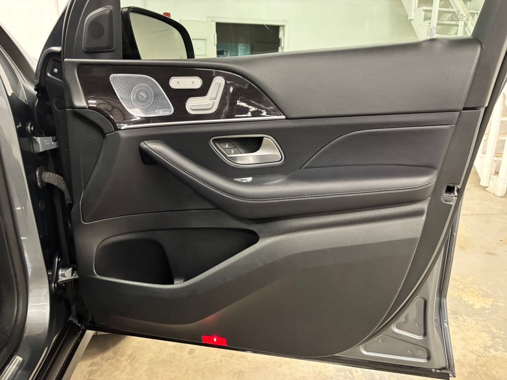 Used 2020 Mercedes-Benz GLE 350 4MATIC image 23